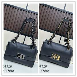 Picture of Balenciaga Handbags _SKUfw191074938fw